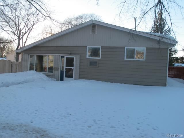 Main Photo:  in WINNIPEG: East Kildonan Residential for sale (North East Winnipeg)  : MLS®# 1405444