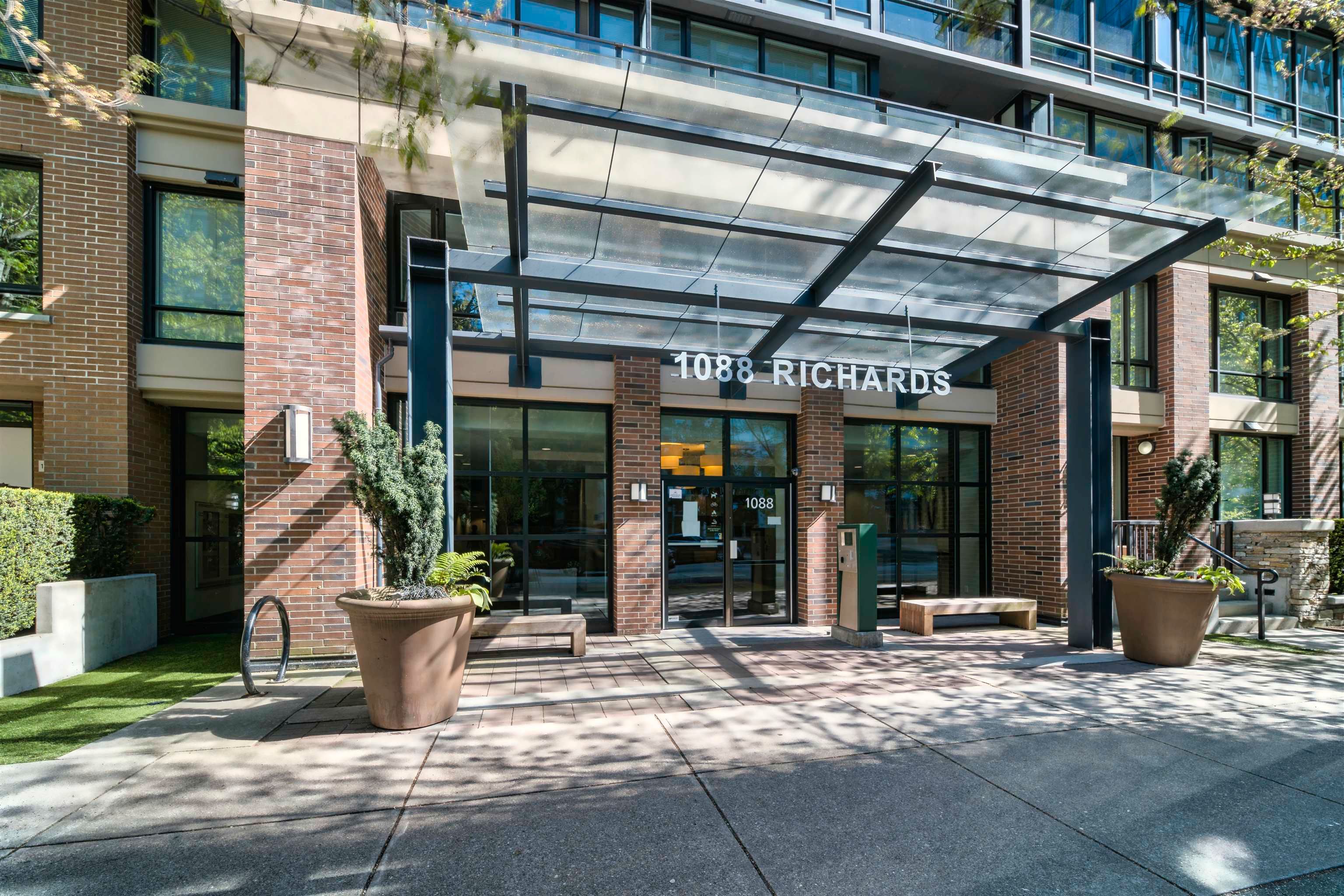 Main Photo: 211 1088 RICHARDS Street in Vancouver: Yaletown Condo for sale in "RICHARDS LIVING" (Vancouver West)  : MLS®# R2777577