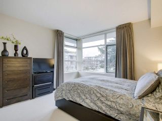 Photo 13: 113 6018 IONA Drive in Vancouver: University VW Townhouse for sale in "Argyll House West" (Vancouver West)  : MLS®# R2146501