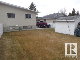 Photo 33: 7652 172 Street in Edmonton: Zone 20 House Half Duplex for sale : MLS®# E4329699