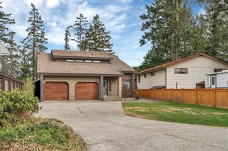 Photo 1: 18 Oregon Rd in Campbell River: CR Willow Point House for sale : MLS®# 896207