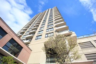Photo 1: 1306 1 RENAISSANCE Square in New Westminster: Quay Condo for sale : MLS®# R2506894