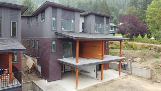 Photo 2: A - 2211 CREEK STREET in Nelson: House for sale : MLS®# 2474290