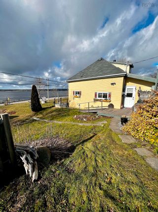 Photo 4: 1587 Sandy Point Road in Sandy Point: 407-Shelburne County Residential for sale (South Shore)  : MLS®# 202301429