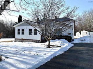 Photo 2: 756 Highway 8 in Milton: House for sale : MLS®# 202403492