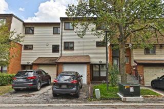 Photo 1: 204 180 Mississauga Valley Boulevard in Mississauga: Mississauga Valleys Condo for sale : MLS®# W4542516