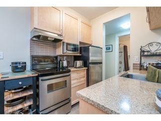 Photo 3: 115 1033 ST. GEORGES Avenue in North Vancouver: Central Lonsdale Condo for sale in "VILLA ST. GEORGES" : MLS®# R2455596