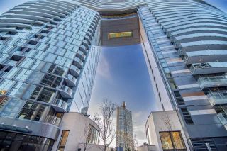 Photo 15: 1603 89 NELSON Street in Vancouver: Yaletown Condo for sale in "THE ARC" (Vancouver West)  : MLS®# R2411058