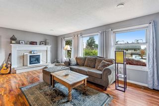 Photo 6: 7714 Wallace Dr in Central Saanich: CS Saanichton House for sale : MLS®# 950512