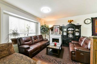 Photo 3: 8 9077 150 Street in Surrey: Bear Creek Green Timbers Townhouse for sale : MLS®# R2355440