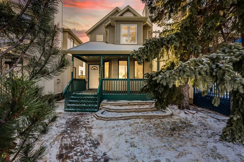 Main Photo: 1811 24 Avenue NW in Calgary: Capitol Hill Detached for sale : MLS®# A1176820
