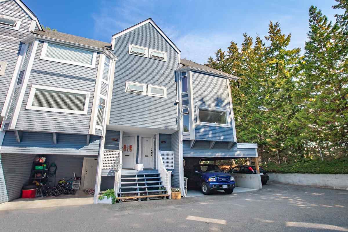 Main Photo: 3129 BEAGLE Court in Vancouver: Champlain Heights Townhouse for sale in "HUNTINGWOOD" (Vancouver East)  : MLS®# R2304613