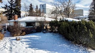 Photo 2: 3708 8 Avenue NW in Calgary: Parkdale Detached for sale : MLS®# A2023064