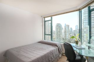 Photo 16: 2203 888 HAMILTON Street in Vancouver: Downtown VW Condo for sale in "ROSEDALE GARDENS" (Vancouver West)  : MLS®# R2407022