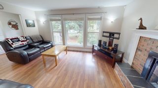 Photo 6: 2481 SING Street, Quesnel. Spacious family home located south of town. Dragon Lake area.