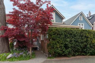 Main Photo: 2 709 KEEFER Street in Vancouver: Strathcona Townhouse for sale (Vancouver East)  : MLS®# R2875354