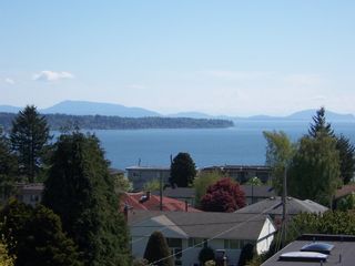 Photo 1: 1178 Dolphin Street: White Rock Home for sale ()  : MLS®# F1111485