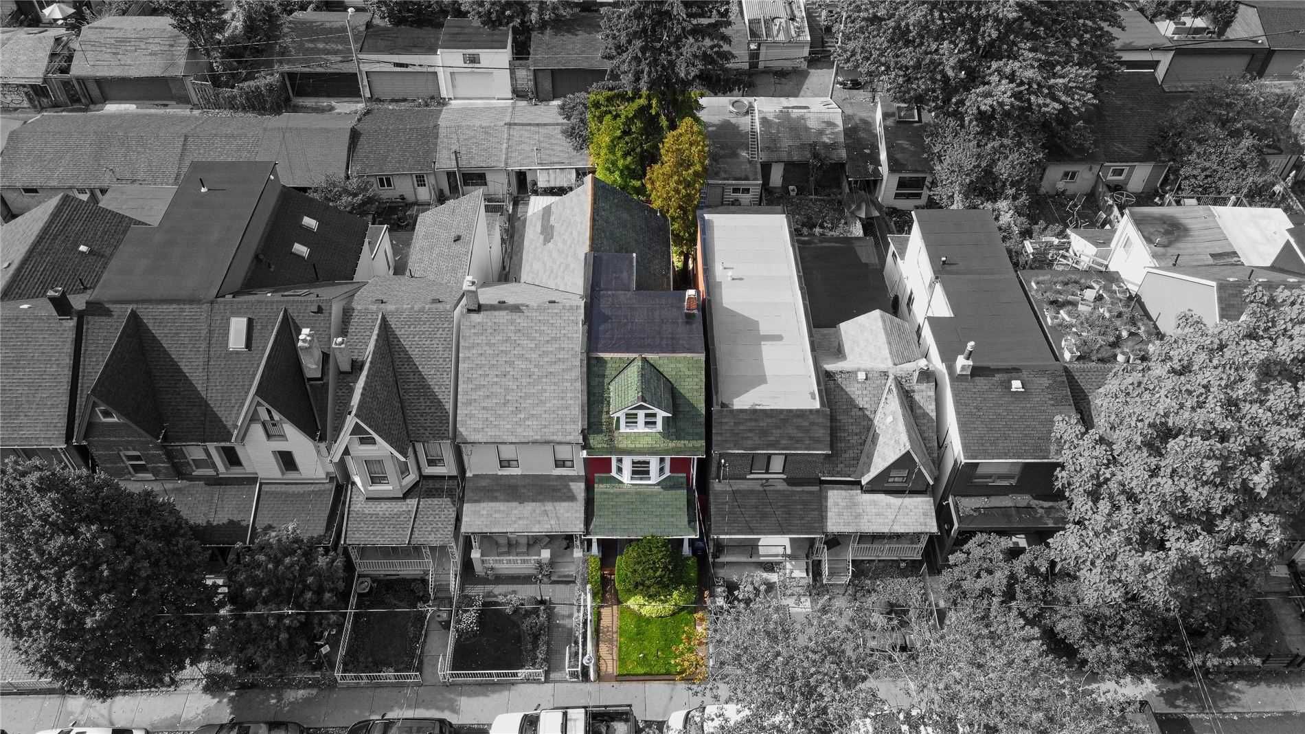 Main Photo: 54 Montrose Avenue in Toronto: Palmerston-Little Italy House (2 1/2 Storey) for sale (Toronto C01)  : MLS®# C5412510