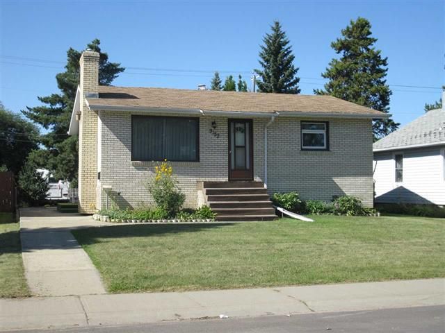 Main Photo: 9152 153 ST NW: Edmonton House for sale : MLS®# E4080720
