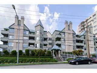 Photo 1: 107 509 CARNARVON Street in New Westminster: Downtown NW Condo for sale in "HILLSIDE PLACE" : MLS®# V1063206