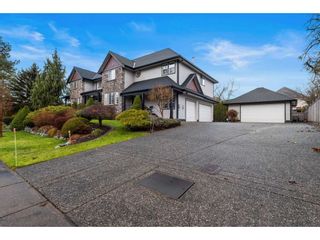Photo 3: 22015 44 Avenue in Langley: Murrayville House for sale : MLS®# R2540238