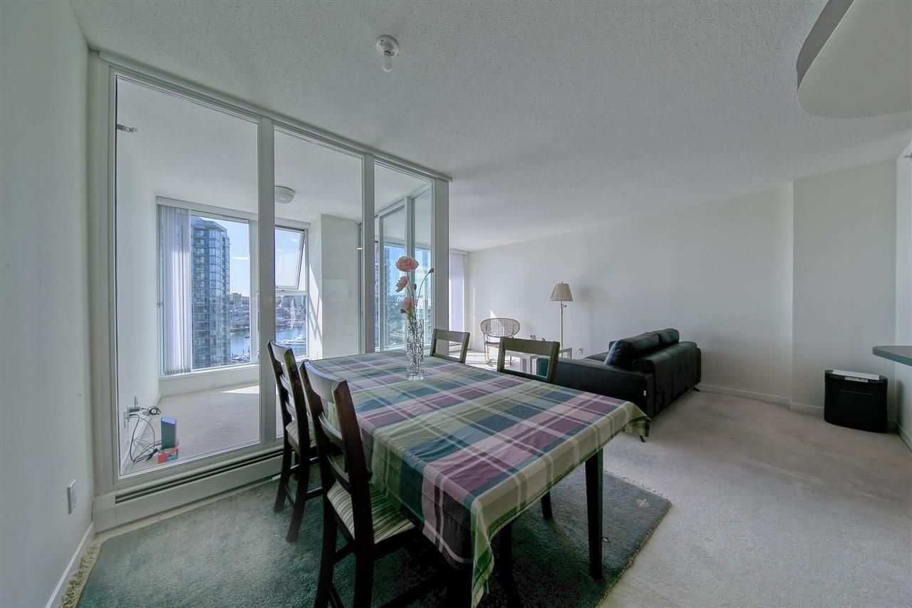 Main Photo: 1806 1009 EXPO BOULEVARD in : Yaletown Condo for sale : MLS®# R2591723