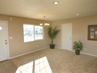 Photo 10: SANTEE House for sale : 3 bedrooms : 9254 Stoyer
