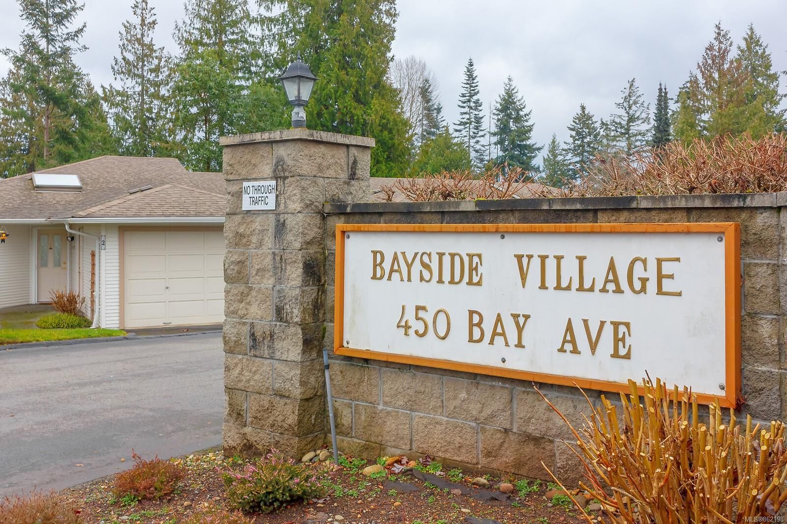 Main Photo: 23 450 Bay Ave in Parksville: PQ Parksville Row/Townhouse for sale (Parksville/Qualicum)  : MLS®# 862198