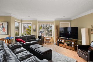 Photo 11: 477 Sturdee St in Esquimalt: Es Saxe Point Half Duplex for sale : MLS®# 902823