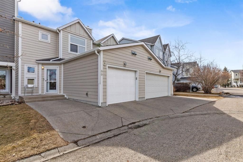 Main Photo: 66 Inglewood Point SE in Calgary: Inglewood Row/Townhouse for sale : MLS®# A1201235