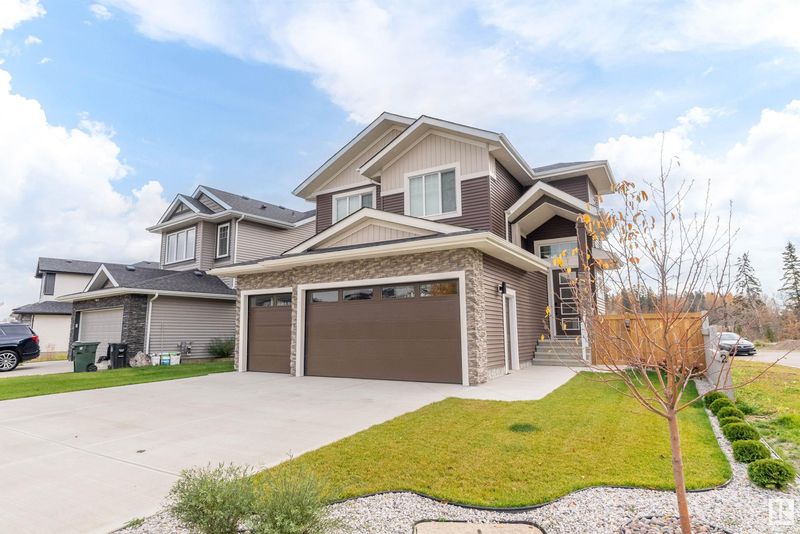 FEATURED LISTING: 2 MEADOWBROOK Way Spruce Grove