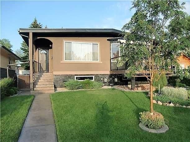 Main Photo: 3810 1 Street NW in Calgary: Highland Park Semi Detached for sale : MLS®# C4245221