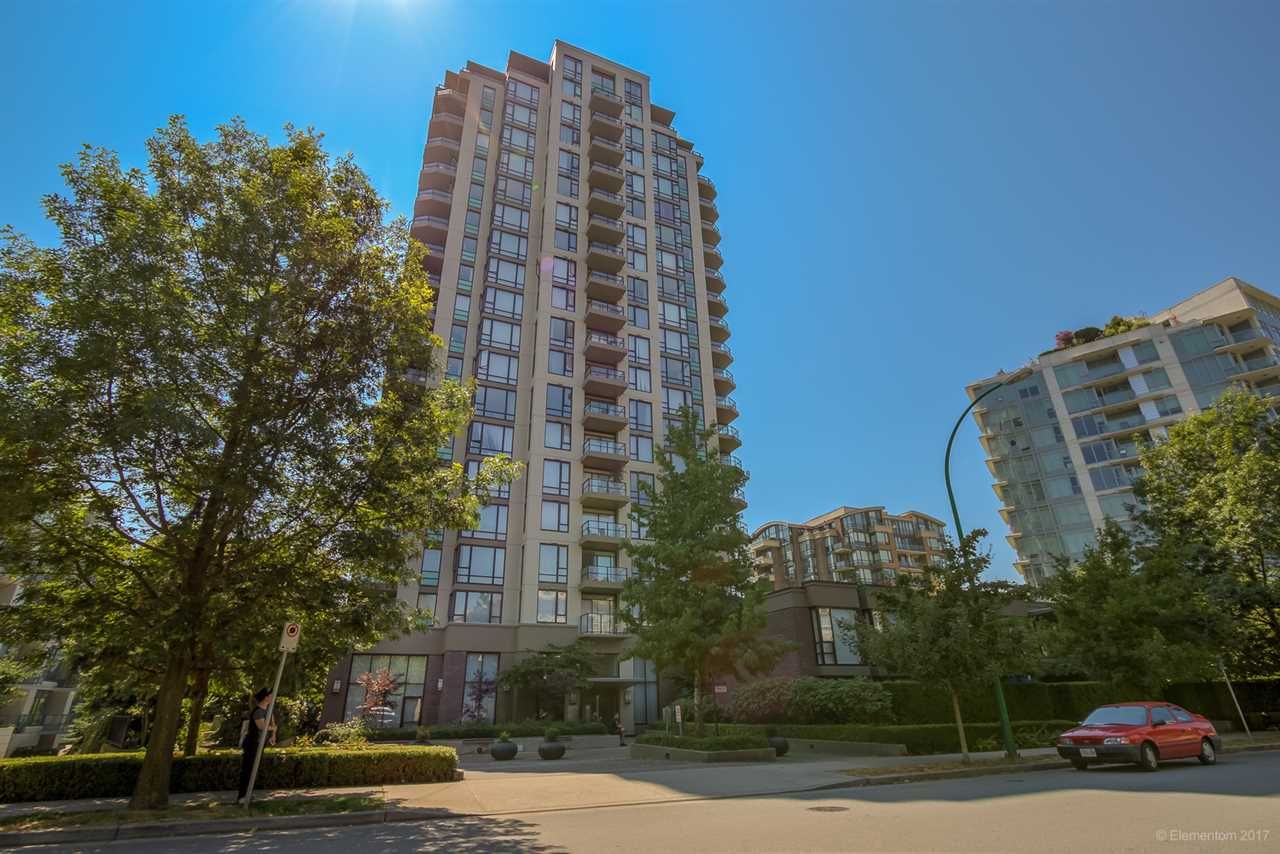 Main Photo: 1901 151 W 2ND STREET in North Vancouver: Lower Lonsdale Condo for sale : MLS®# R2219642