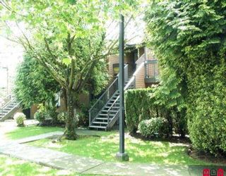 Photo 1: 2305 10620 150TH ST in Surrey: Guildford Townhouse for sale in "Lincoln's Gate" (North Surrey)  : MLS®# F2611707