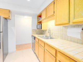 Photo 3: 1 1234 W 7TH Avenue in Vancouver: Fairview VW Townhouse for sale in "THE MAGNOLIA" (Vancouver West)  : MLS®# R2163830