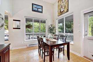 Photo 2: 7473 HAWTHORNE TERRACE in Burnaby: Highgate Townhouse for sale (Burnaby South)  : MLS®# R2796983