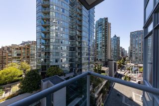 Photo 2: 906 480 ROBSON Street in Vancouver: Downtown VW Condo for sale in "Robson And Richard's" (Vancouver West)  : MLS®# R2763302