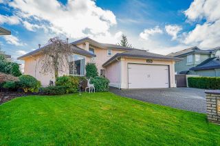 Photo 1: 6238 189A Street in Surrey: Cloverdale BC House for sale (Cloverdale)  : MLS®# R2636349