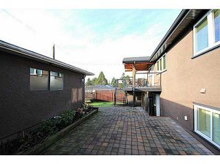 Photo 15: 4560 MIDLAWN Drive in Burnaby: Brentwood Park House for sale (Burnaby North)  : MLS®# V1101390