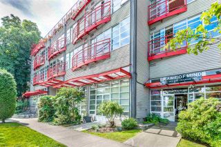 Photo 1: 305 350 E 2ND Avenue in Vancouver: Mount Pleasant VE Condo for sale in "MAINSPACE" (Vancouver East)  : MLS®# R2383074