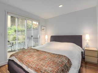 Photo 12: 2264 ALDER Street in Vancouver: Fairview VW Townhouse for sale in "Marina Place" (Vancouver West)  : MLS®# R2163720