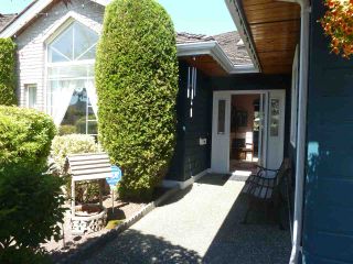 Photo 2: 5385 COMMODORE Drive in Delta: Neilsen Grove House for sale in "Marina Gardens" (Ladner)  : MLS®# R2196951