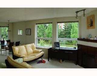 Photo 2: 310 6888 SOUTHPOINT Drive in Burnaby: South Slope Condo for sale in "CORTINA" (Burnaby South)  : MLS®# V714781