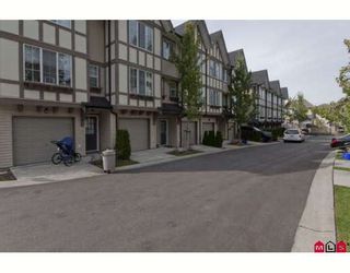 Photo 1: 18 20875 80TH Avenue in Langley: Willoughby Heights Townhouse for sale in "PEPPERWOOD" : MLS®# F2920598