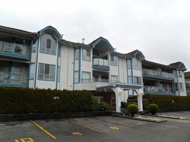 Main Photo: # 306 5646 200TH ST in Langley: Langley City Condo for sale in "The Cambridge" : MLS®# F1400880