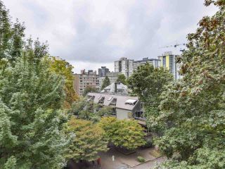 Photo 7: 601 1108 NICOLA STREET in Vancouver: West End VW Condo for sale (Vancouver West)  : MLS®# R2309244