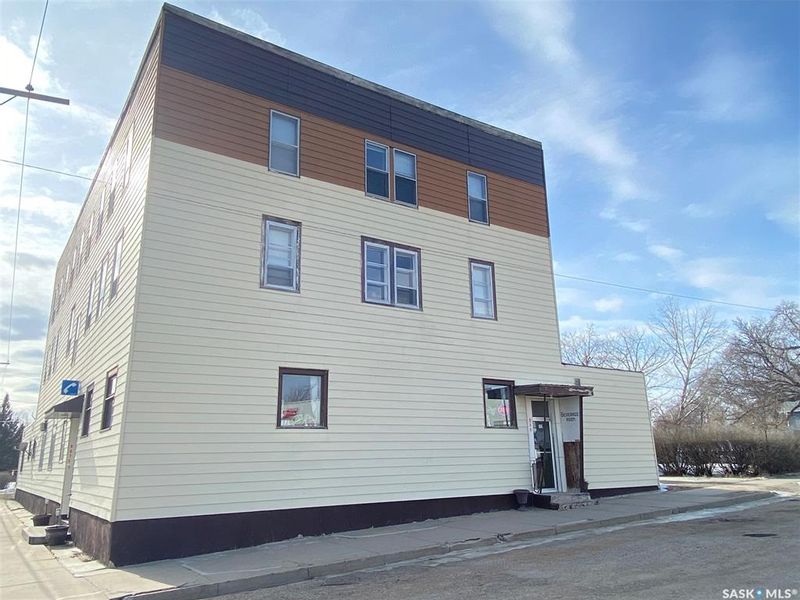 FEATURED LISTING: 200 Main STREET Dinsmore