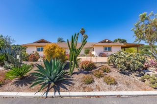Photo 2: 31555 Cottontail Lane in Bonsall: Residential for sale (92003 - Bonsall)  : MLS®# OC19257127