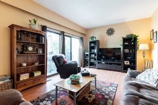 Photo 5: 6736 KNEALE Place in Burnaby: Montecito Townhouse for sale (Burnaby North)  : MLS®# R2879929