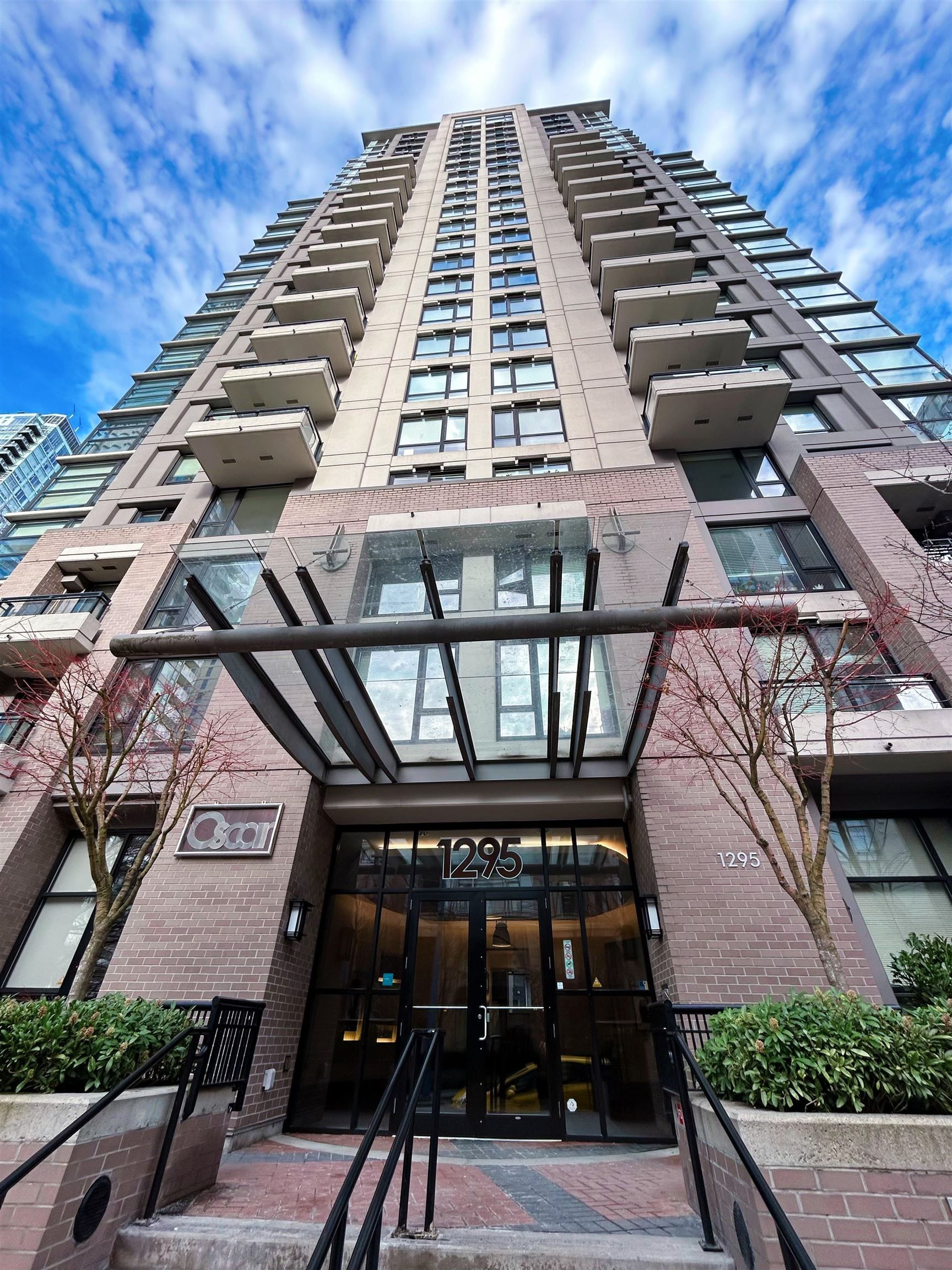 Main Photo: 201 1295 RICHARDS Street in Vancouver: Downtown VW Condo for sale (Vancouver West)  : MLS®# R2759924